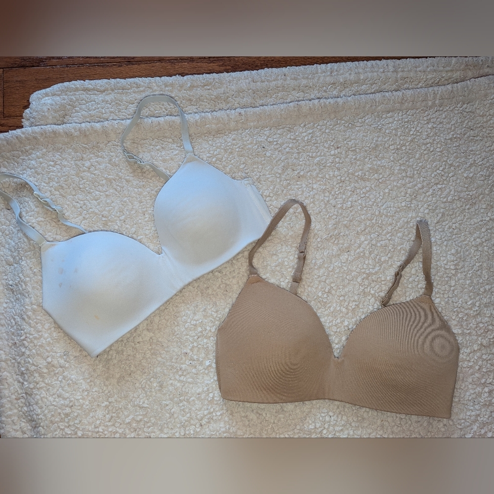 Lightly lined wireless bra bundle - 32B - nude & white - SO